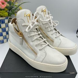 Men’s Giuseppe Zanotti high top leather sneakers size 41 made in Italy
